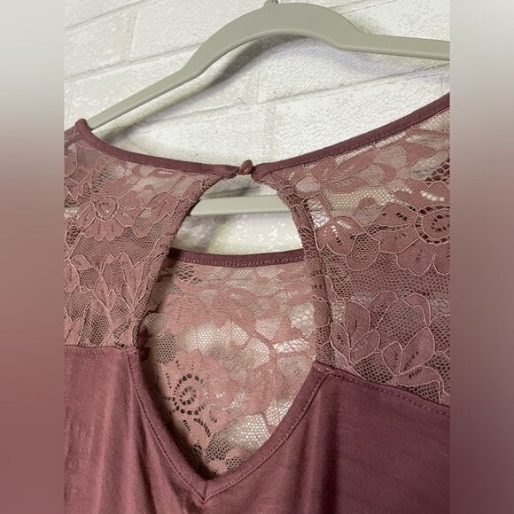 Torrid Mauve Colored Lace Flowy Long Sleeved Tunic Top size 4 Super Soft Knits - Picture 7 of 9
